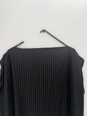 Cos Black Plisse Sleeveless Top